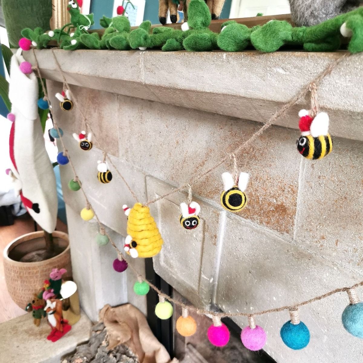 Handmade Biodegradable Felt Lightbulb Garland Home Decoration - Image 3