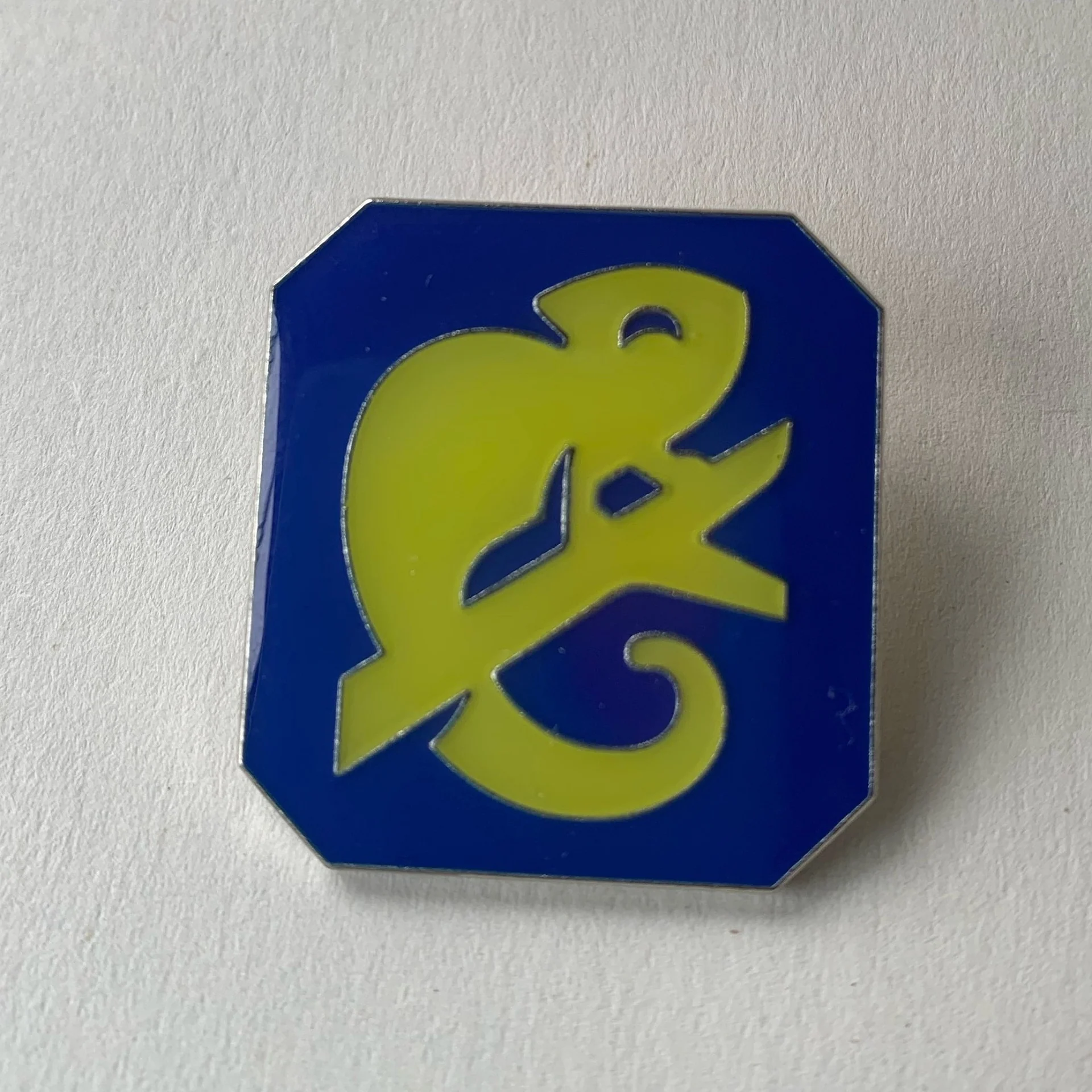 RSPCA Chameleon Metal Pin Badge - Image 3